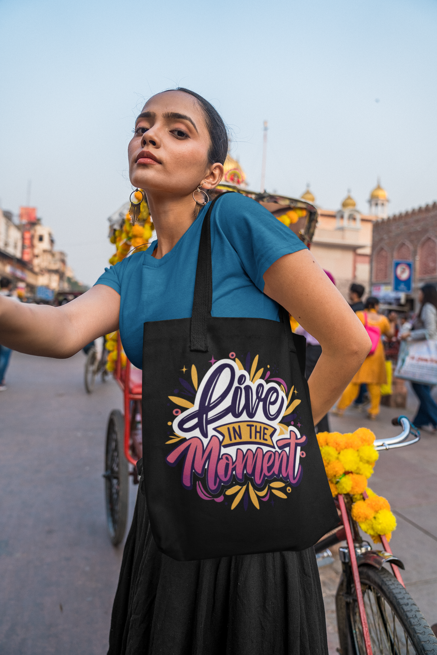 👜 "Live In the Moment"-Premium  Canvas Tote Bag – 300 GSM With Zip